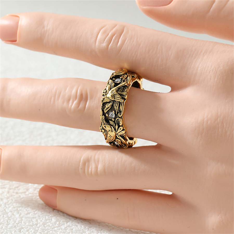 Vintage Inlaid White CZ Women' - Ethnic Fashion Wear For Women 评论和价格