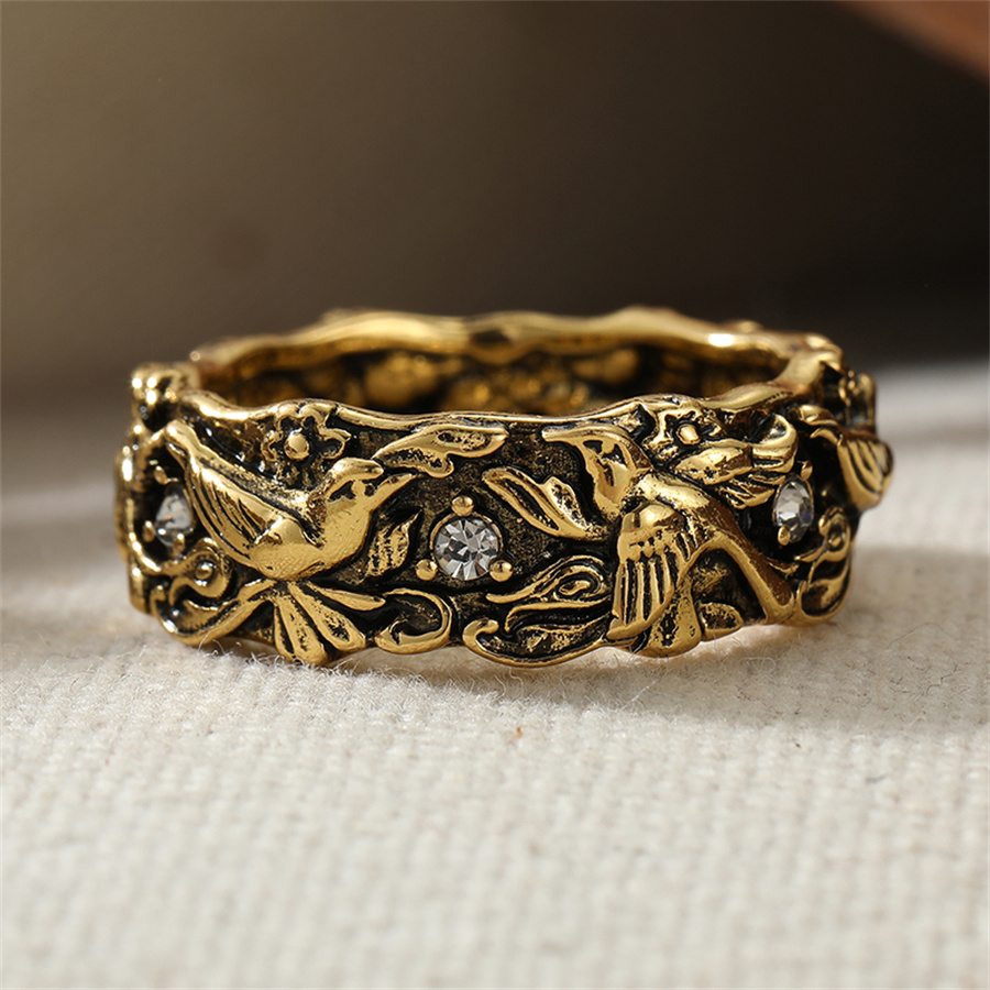 Vintage Inlaid White CZ Women' - Ethnic Fashion Wear For Women 评论和价格