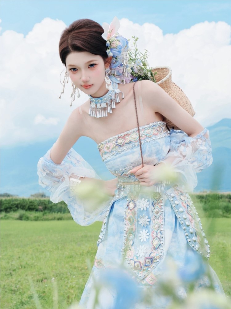 Women's suits with ethnic styl - Ethnic Fashion Shoot 评论和价格